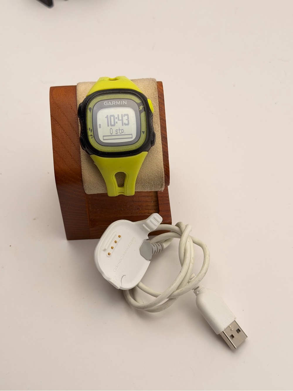 Garmin Forerunner 15, Small, Tested, Charger Included, Smartwatch